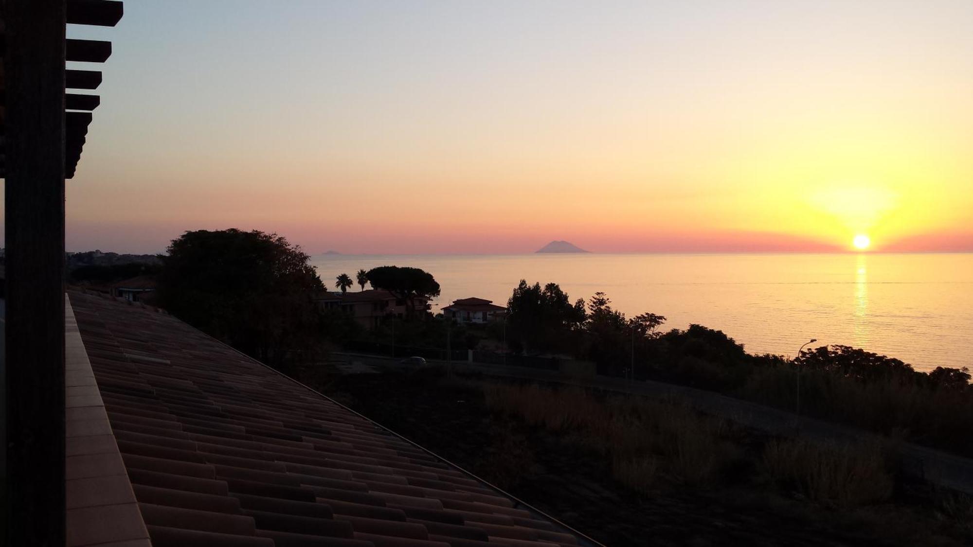 Terrazza Michelino Apartment Parghelia Luaran gambar