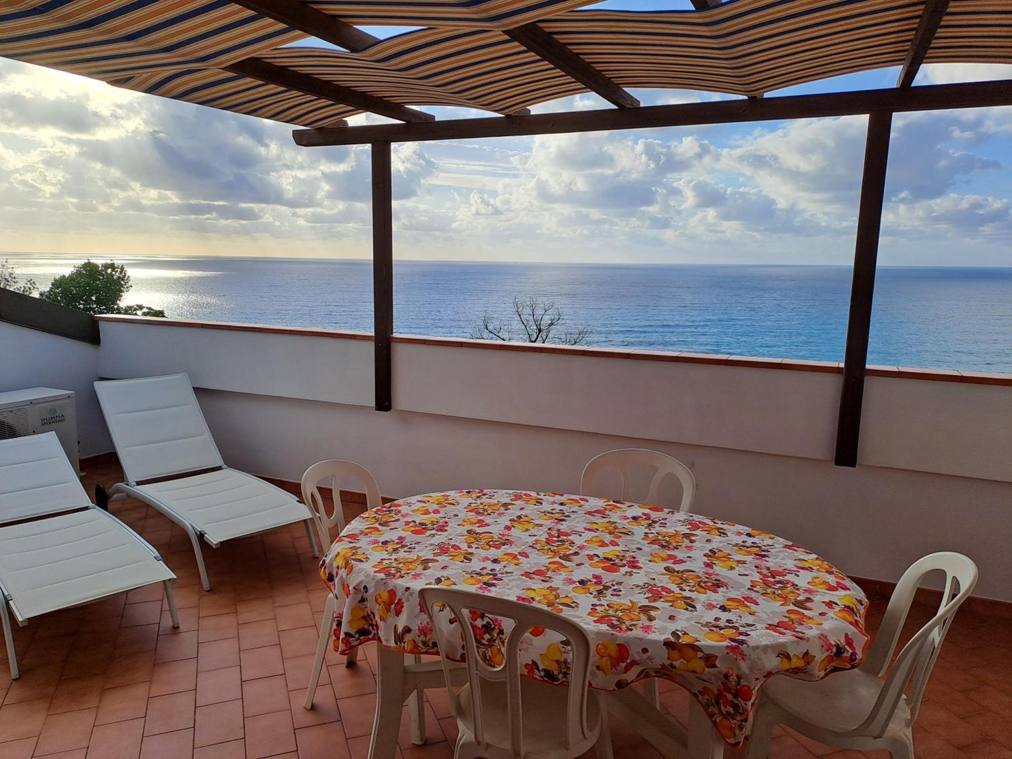 Terrazza Michelino Apartment Parghelia Luaran gambar