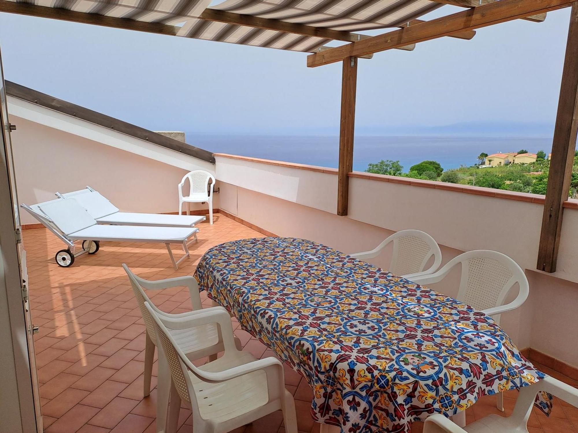 Terrazza Michelino Apartment Parghelia Luaran gambar